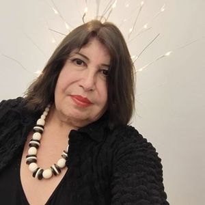 Meet your Posher, Renata